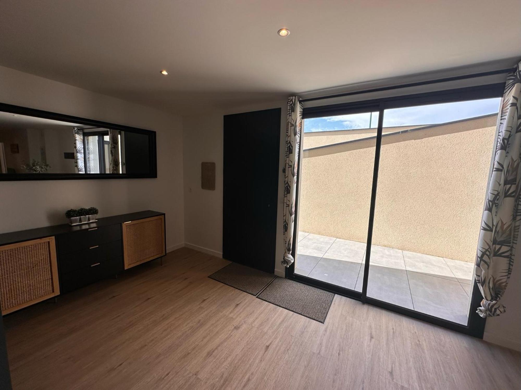 Appartement Rose, Aeroport St Exupery, Groupama Stadium, Eurexpo, Ldlc Arena Pusignan Exterior foto